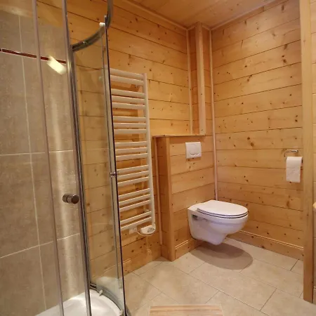 Cosy 12 Pers. A 1km Des Pistes, 5 Ch., Wifi, Cheminee, Abri Voiture - Fr-1-572-30 Chalet *